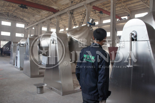 銅粉等金屬粉末專用回轉(zhuǎn)真空干燥機(jī)