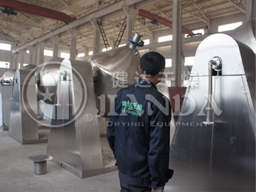 銅粉等金屬粉末專用回轉(zhuǎn)真空干燥機(jī)